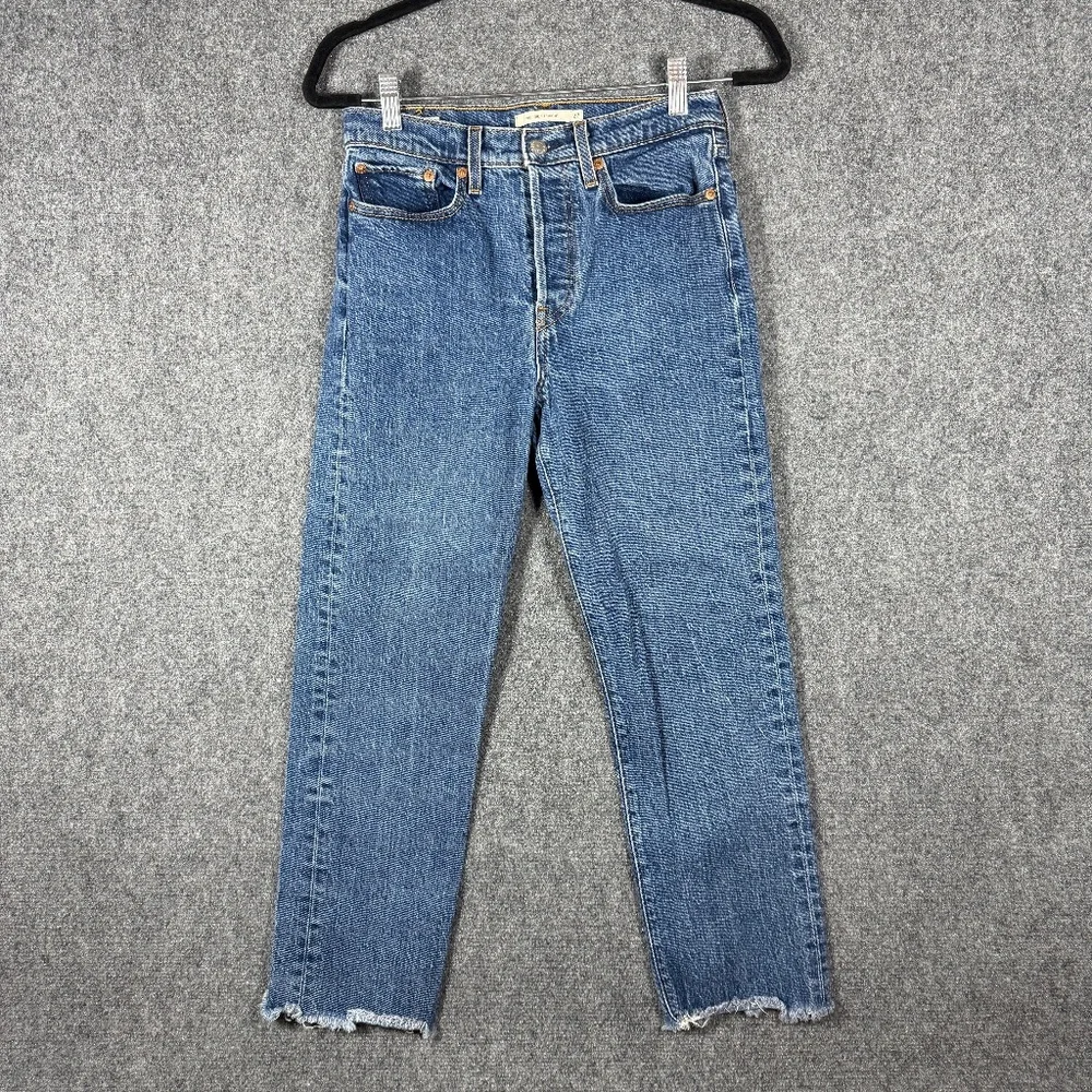Levis Jeans Wedgie Straight Mid Wash Cut Off Womens Size 27x26 #1832 - Picture 2 of 11